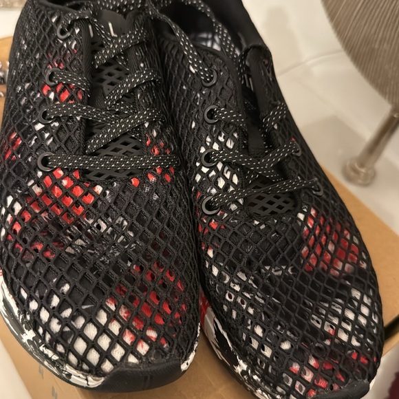 WORN ONCE! WOMENS NOBULL SNEAKERS 7.5 - Picture 3 of 5